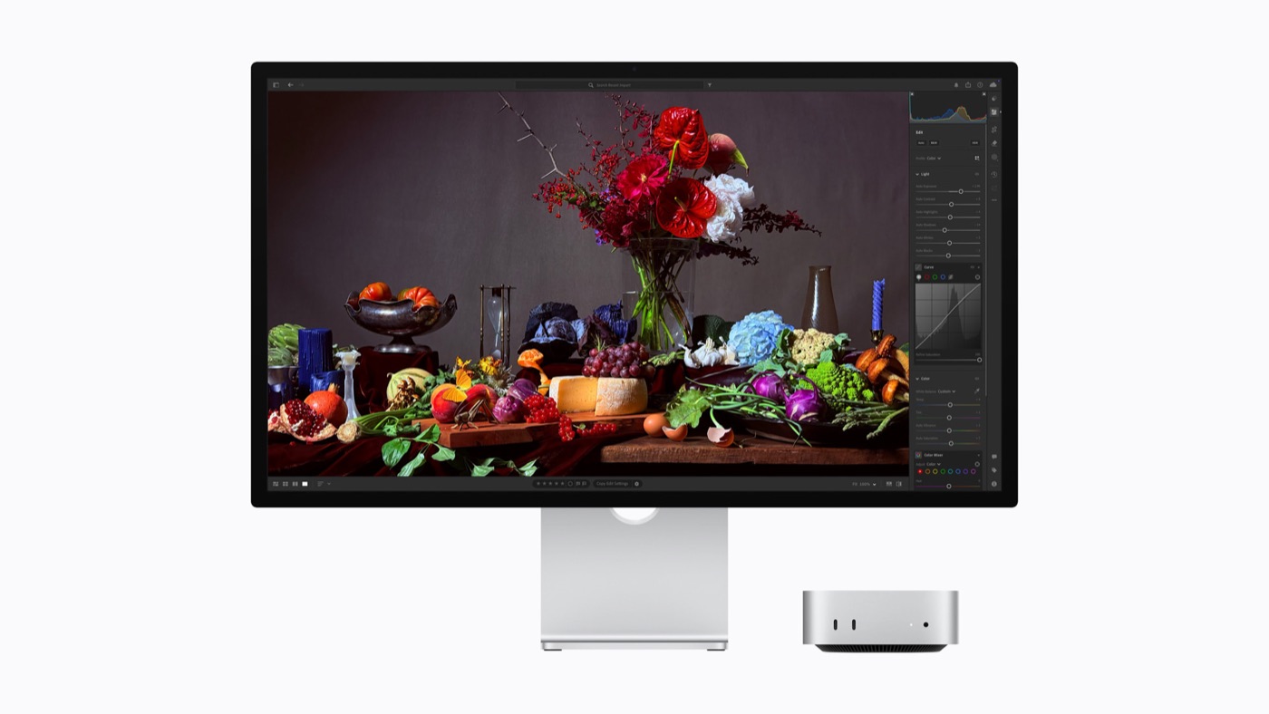 Studio Display